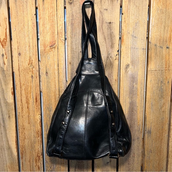 Perlina  Black Leather Backpack - Picture 4 of 9